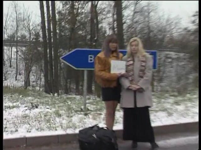 Lucky Cooch: Young hitchhikers interviewed on the highway