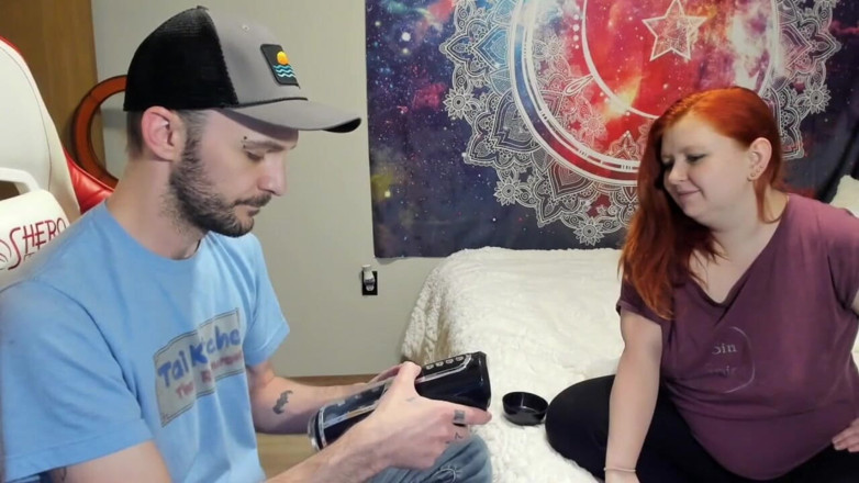Sin Spice by Sophia Sinclair and Jasper Spice: Foreglad Fenian automatic masturbator unboxing