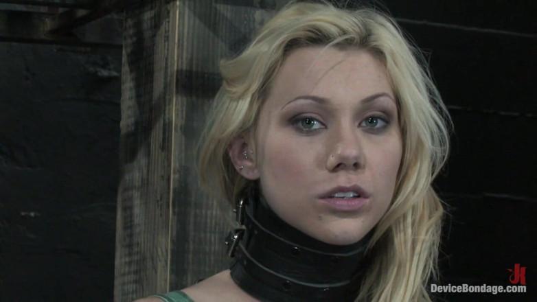 Device Bondage by Kink: Sarah Jane Ceylon ao vivo, parte 1