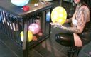 Domina Lady Vampira - SM Studio Femdom Empire: Sexy dominação de balão 2/2