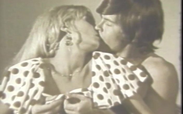 Vintage megastore: Neighborhood Doctor - Restyling Movie in Full HD Version