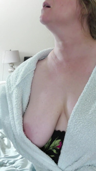 Stepson Getting Morning Fuck with His Stepmom