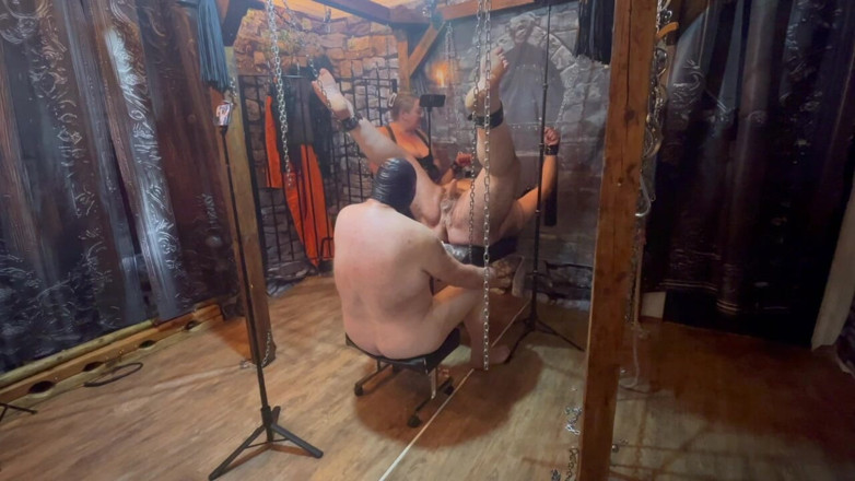 Lanista_Bear: Parte 3: ¡ Booboo recibe un poco de regalo frío en su...