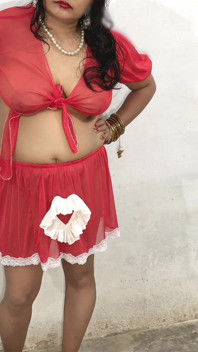 Desi Chubby Curvy Bhabhi Fucked in Modern Clothes and Cumshot on Her Belly with Hindi Audio