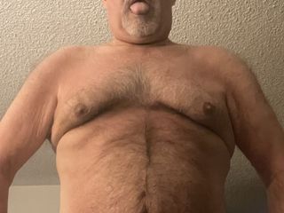 Wjbear: Stroking with Cockrings on Bed