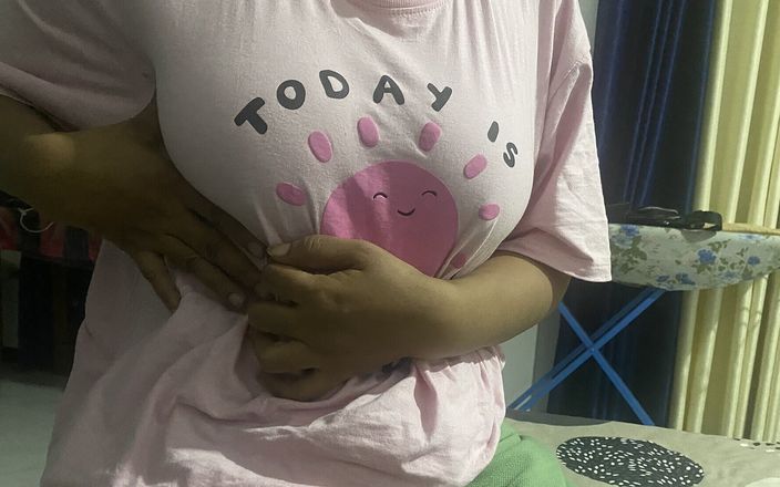 Arabicqueen: インドのコラージュガールピンキーシシープレイおっぱい男の子と親友コラージュメイト男の子