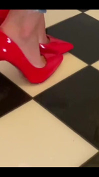 High Heels and Play with Pee
