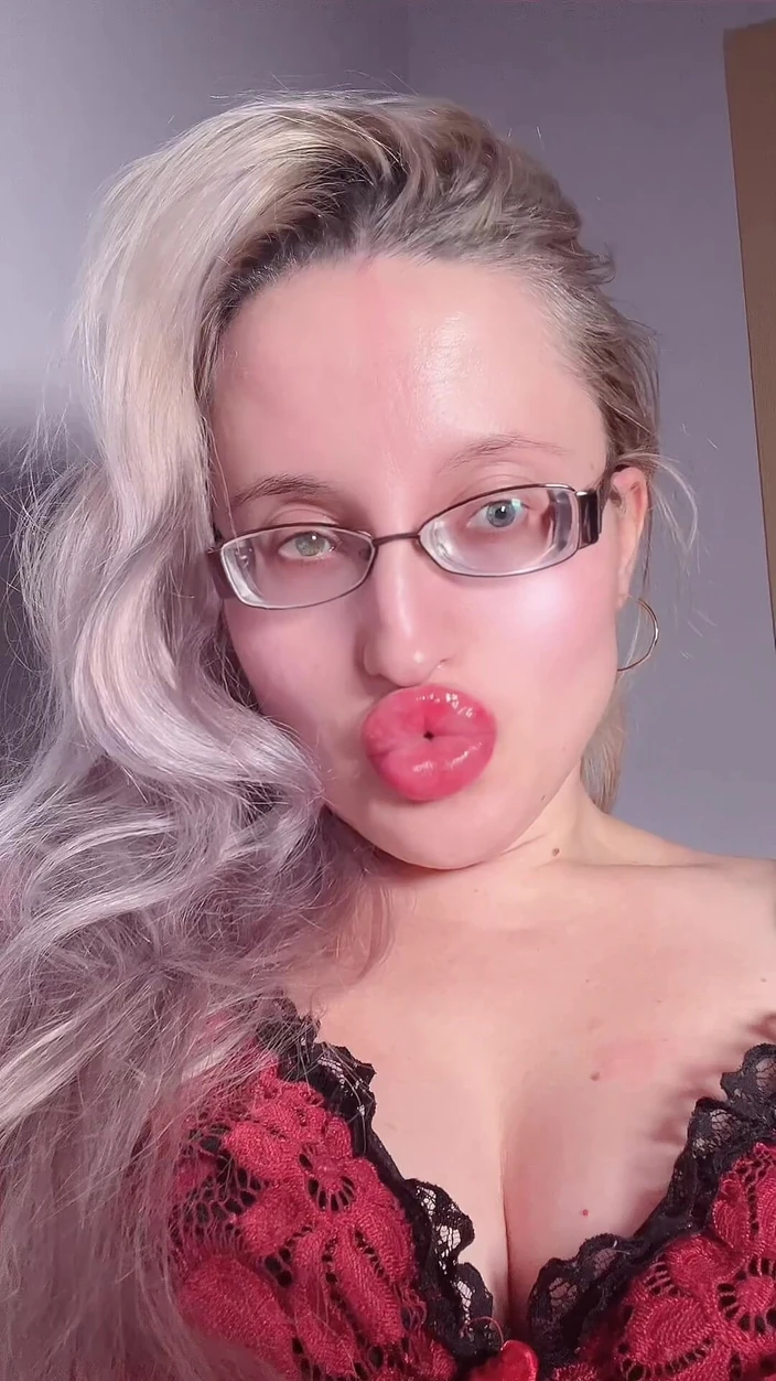 FinDom Goaldigger: Perdí mis anteojos