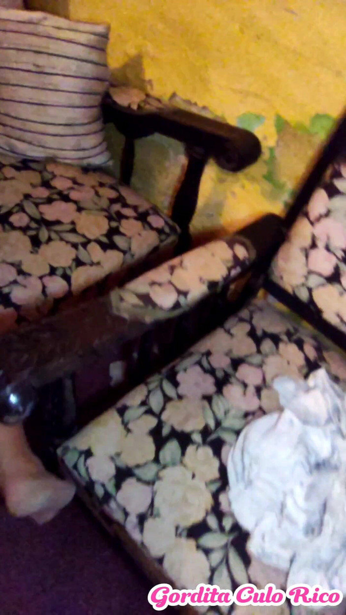 Gordita Culo Rico: 我惊讶地操了我的继母，她穿着她的内衣等我。