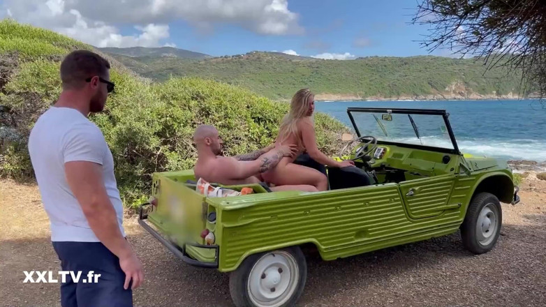 XXLTVFR: Eine freche Jeep-Tour mit Chloe Duval
