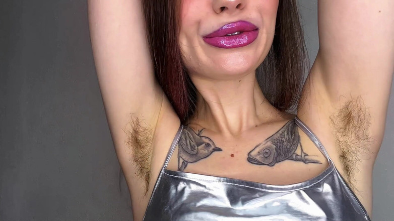 Rarible Diamond: Femmine Kráska Chlupatá podpaží