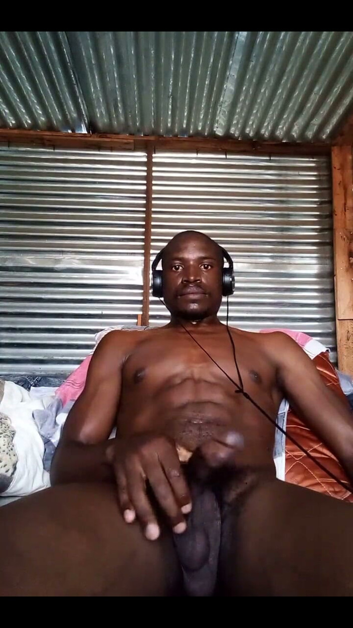 Mr_african: 抚摸大黑屌大鸡巴大精液在我手上