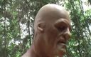 Mature NL: 森の中で仮面の男に犯される