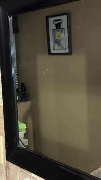 Sneezing přes makeupkandy je alergická na glam