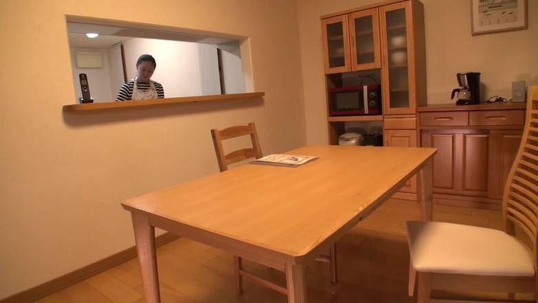 Raptor Inc: Niewinna zdzirowata nastolatka włamuje się do mojego domu. Przyprowadziła przyjaciół,...