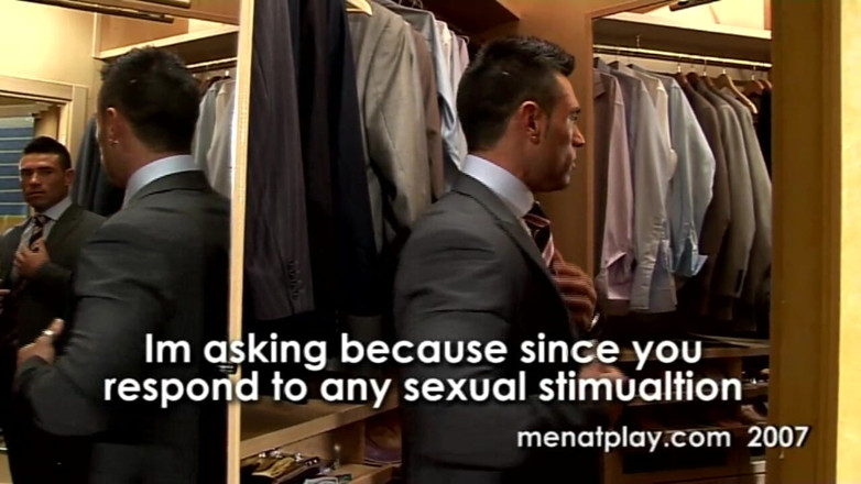 MenAtPlay: Sebastian im schrank