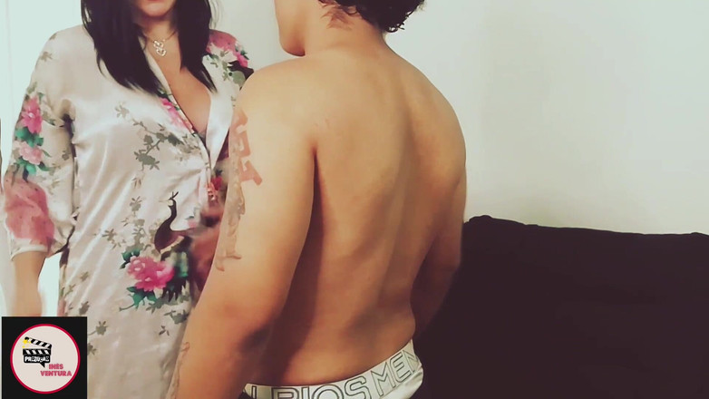 Raquel Cardoso Da Rosa: Komşumun oğlu tuvaletimde mastürbasyon yapıyor