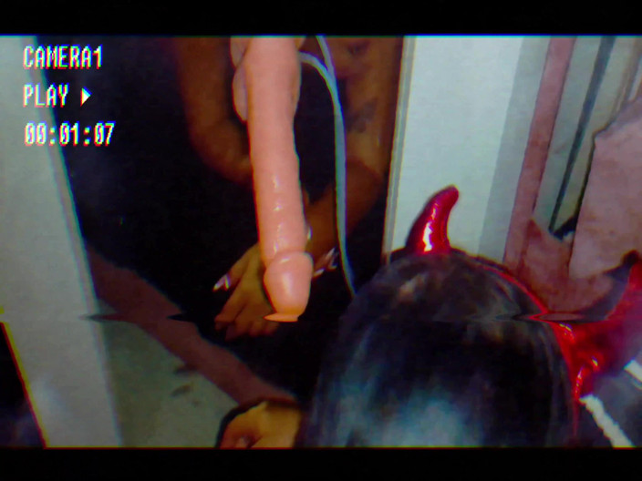 PABLO N3GROBAR: Дьявол рядом со мной