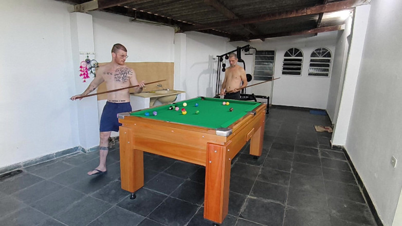 carmonaoficial: The Carmonas Playing, Who Lost the Bet?
