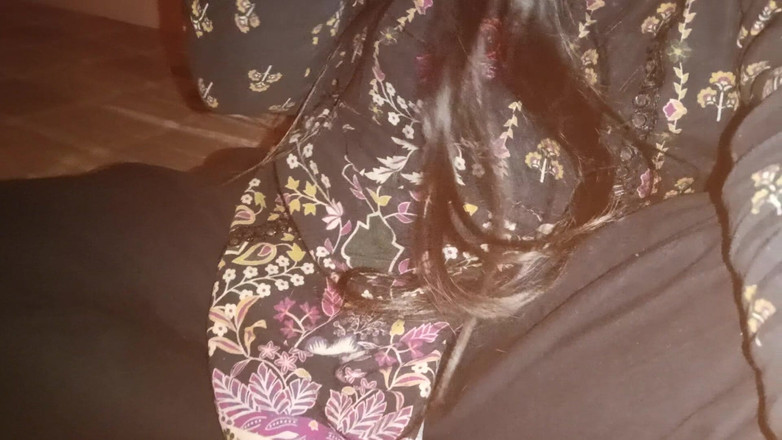 Faryal: 오늘 바비의 입에 자지를 넣었어