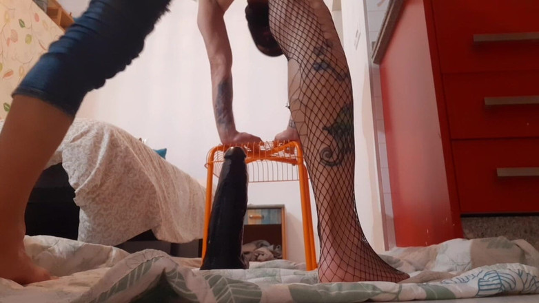 Nikka83: Spuitende anale Duro