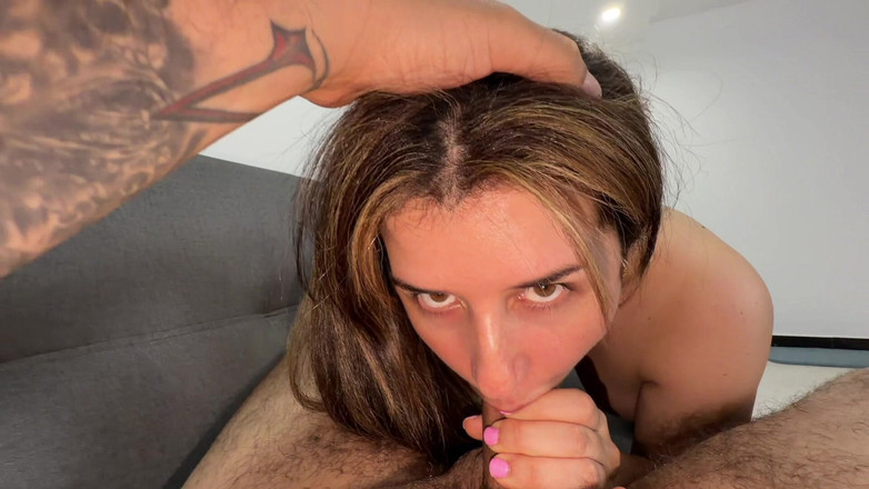 Sweetfantasy131: Moje macecha mě zvedne po vysoké škole ke sledování filmů