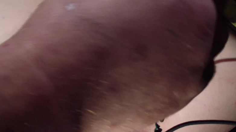 deep keely: Bạn chết tiệt trong xích đu