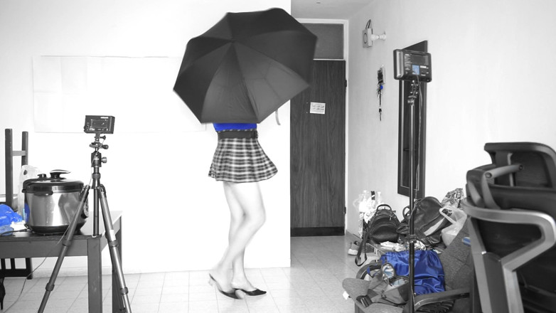 Voyager: Blue Boy Crossdressser