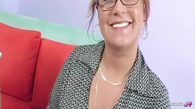 Full porn collection: La bionda magra teen jeanie si fa inculare da un...
