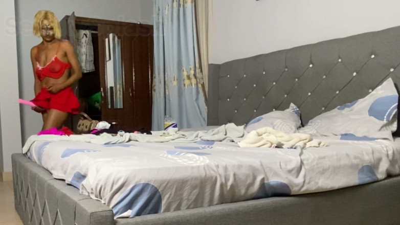 Sexxxy splash official: Arranging My Room and Come Across Horny Toys.