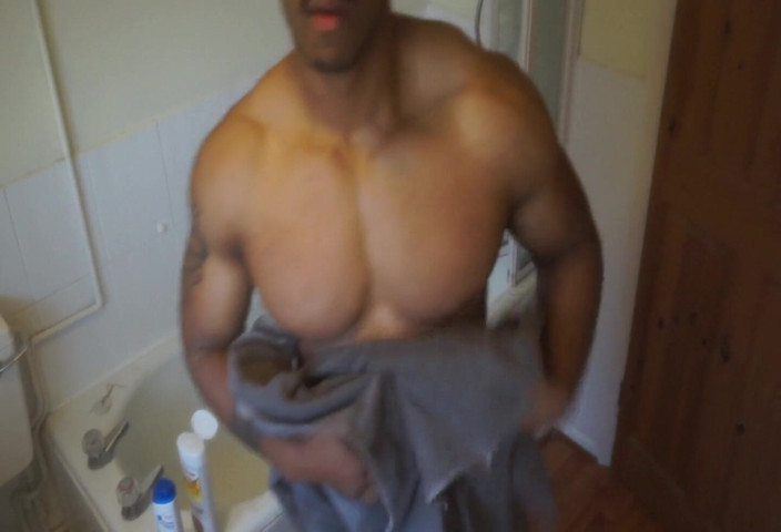 Amadeus: Shower After the Gym 2. Amadeus Mode
