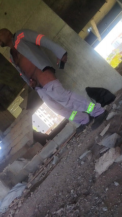 TheBlacKHunterr: Masturbandosi puzzando di stivali