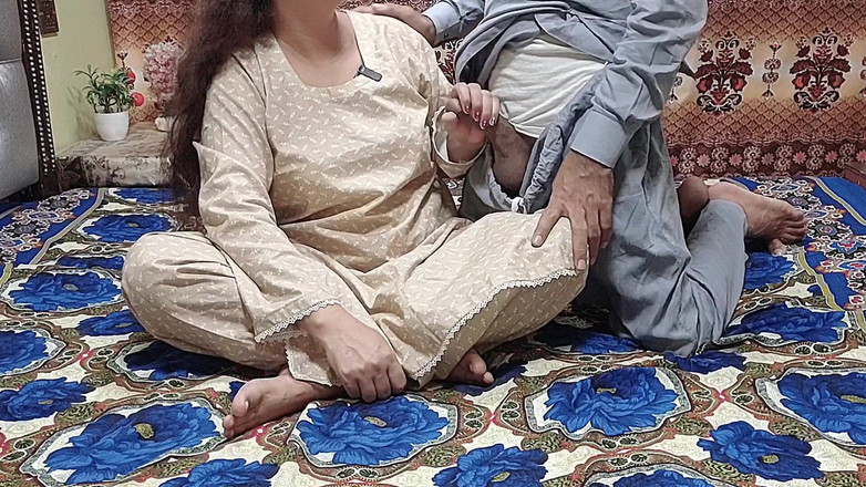 Pakistani CoupleX: साली ने अपने जीजा को सेक्स के लिए सबसे अच्छी काउगर्ल राइडिंग के लिए बुलाया भारतीय देसी स्पष्ट हिंदी ऑडियो
