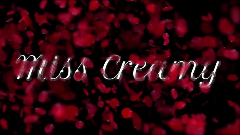 Miss Creamy: Miga moją cipkę przed facetem na publicznej plaży nudystów, a...