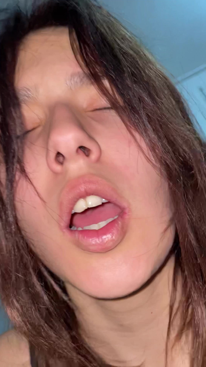 Endemoniados: Petite Teen Squeals with Pleasure as She Enjoys a Huge...