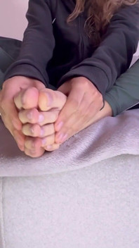 女孩们爱恋她们双脚的合集
