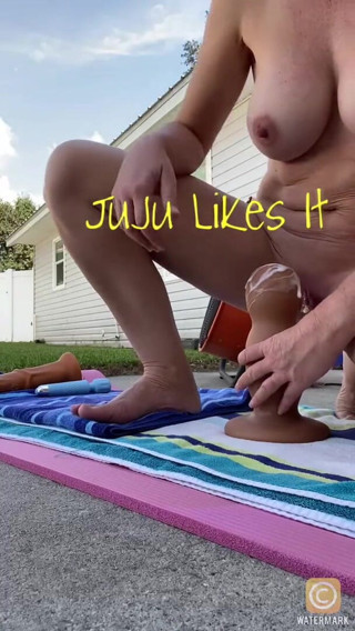 Juju: Dildos