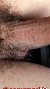 Masturbation et éjaculation sur ma bite polonaise