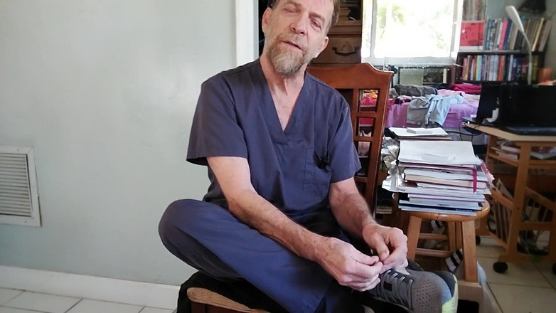 Hairyartist: 스트레이트 변환 치료 - 노출의 스릴