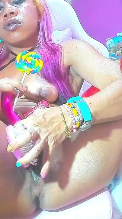 Barbychocolat: Sexy Naugthy studente neukt lolipop nd haarborstel liefde hard klaarkomen...