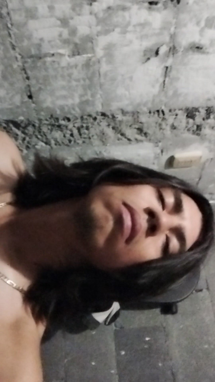 AlexAlejandro13: Ein Wahnsinn im Badezimmer
