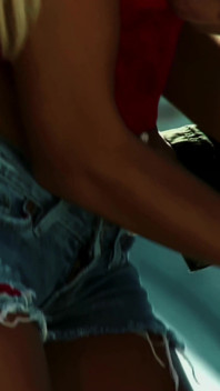 Niko Nagelt Eine Heiße Blondine Auf Dem Dach in Gta Porno