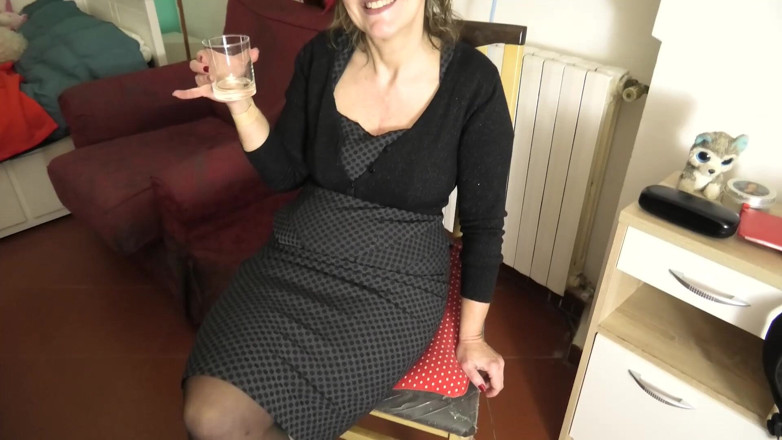 King Of Amateur: La primera vez de Vanessa Ladarei