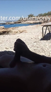 해변에서 자위