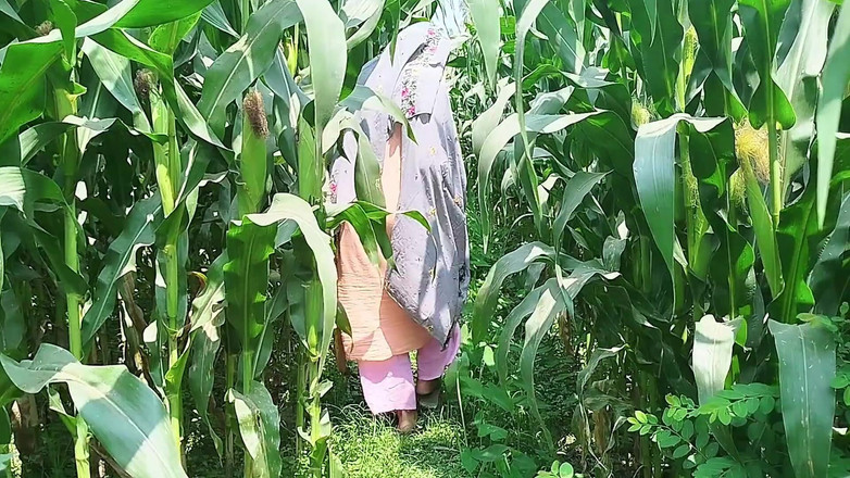 Deshi women: Ragazza del villaggio prima volta cazzo anale prova desi fidanzata...