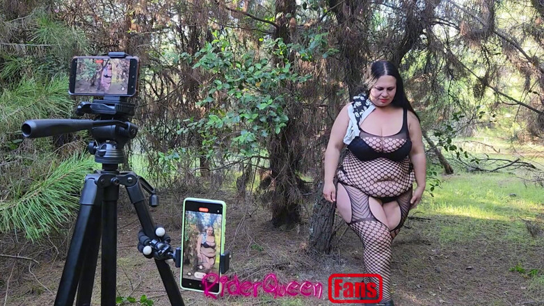Only Riderqueen BBW Step Mom Latina Alone: ライダークイーン・アローン、屋外、ファンのためのビデオ