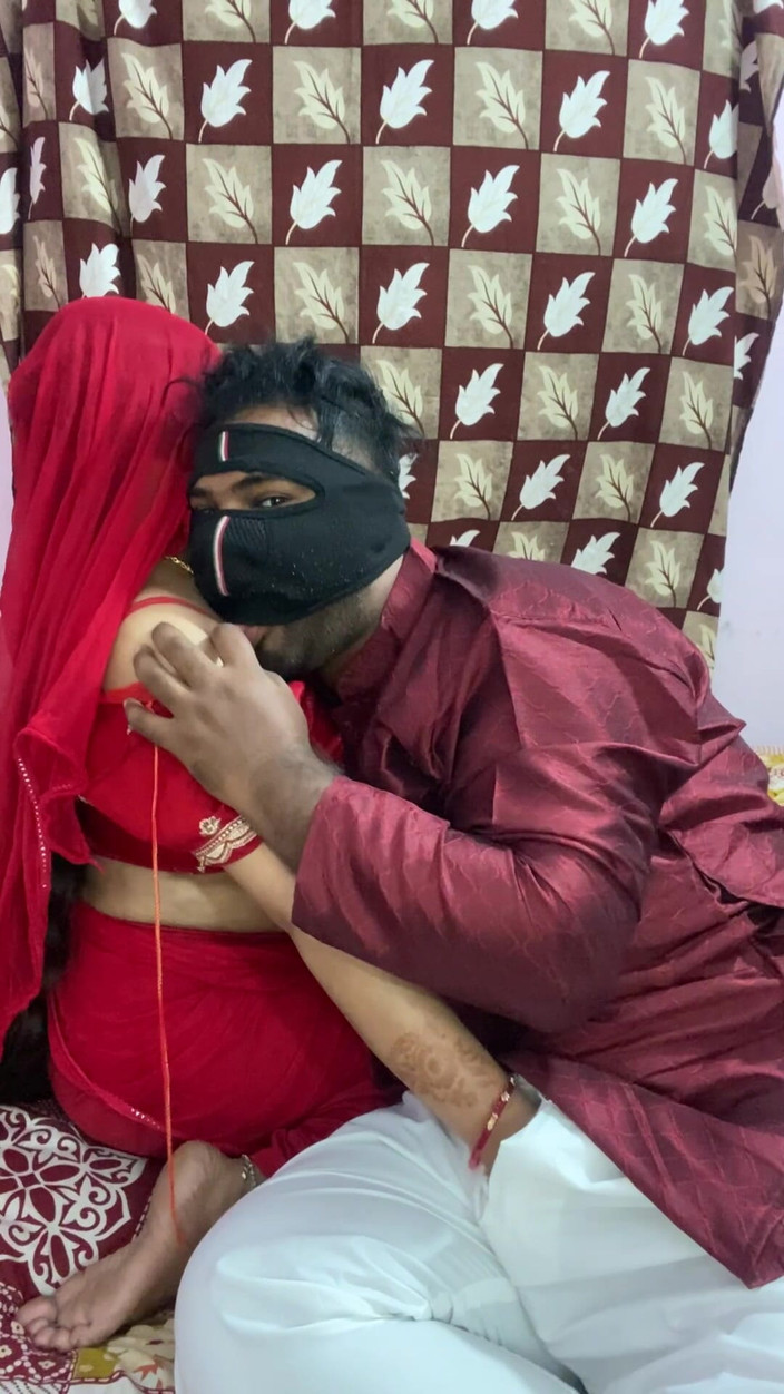 Sexy sonam studio: करवा चौथ, मैंने अपनी प्यारी दिल वाली पत्नी की गांड चोदी, मैंने इसका बहुत मजा लिया, पहला करवा चौथ शादी की रात का वीडियो भाग 1