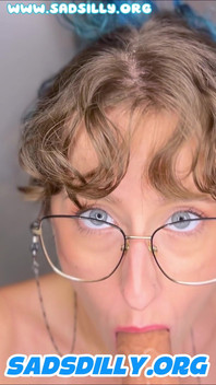 Sad Silly Sex Therapist Teaches You How to Cum in Her Mouth