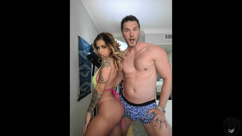 Tommy Wood XXX: Jessy pony si cewek cantik dengan pantat bahenol lagi asik...