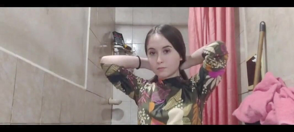 RavenHearth666VIP: 髪をとかすのが大好きです